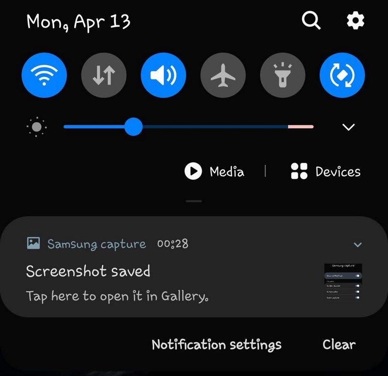 Screenshot saved notification on Galaxy S20