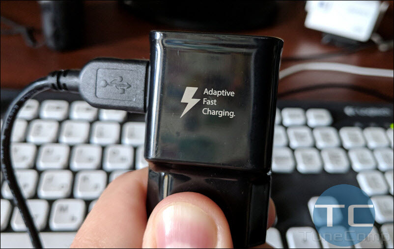 Samsung Charger with adaptive fast charging